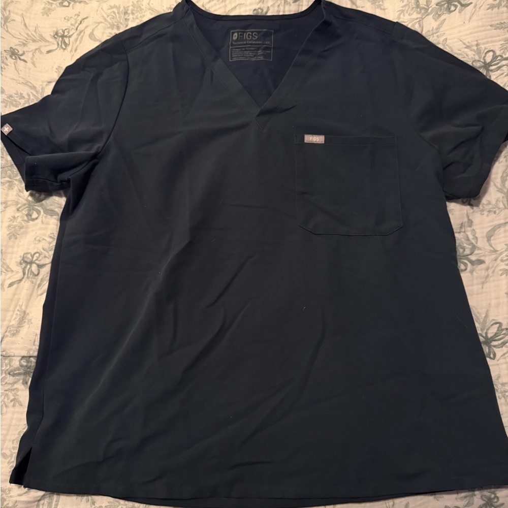 Dark Harbor Catarina™ -
One-Pocket Scrub Top